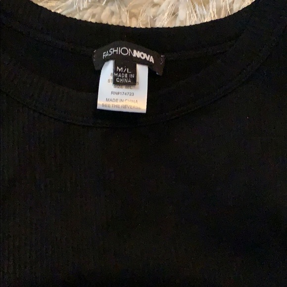 Fashion nova M/L ribbed bodysuit - Picture 2 of 3